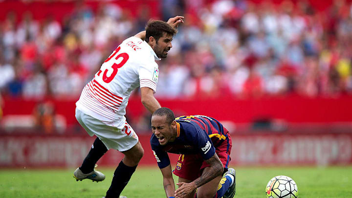 Sevilla FC v FC Barcelona - La Liga