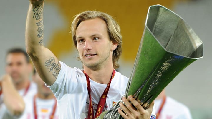 2014 gewann Ivan Rakitic mit dem FC Sevilla die Europa League. Angeblich will er wieder zu seinem Ex-Verein zurück.