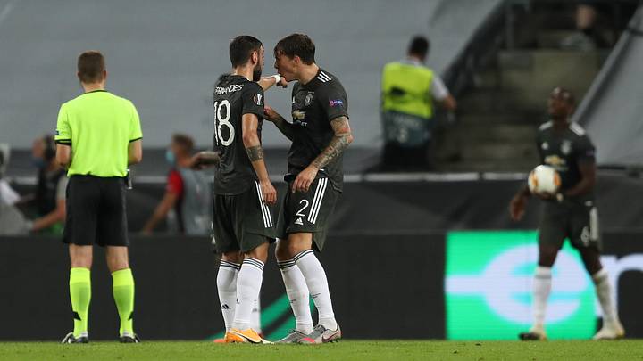 Bruno Fernandes dan Victor Lindelof Bruno Fernandes dan Victor Lindelof