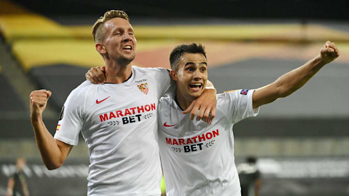 De Jong bejubelt seinen Treffer zum 2:1