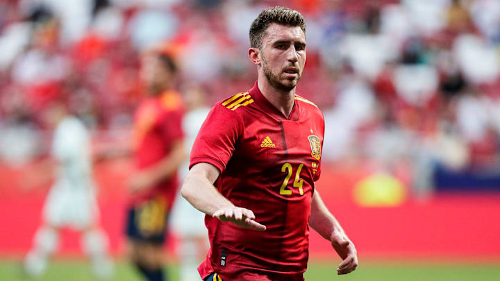 Laporte pretende sair do Manchester City e assinar com o Barcelona. Laporte pretende sair do Manchester City e assinar com o Barcelona.