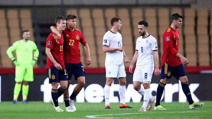 Dani Olmo, Marcos Llorente