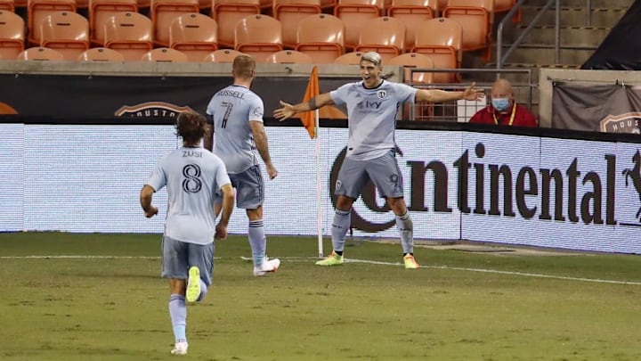Sporting Kansas City v Houston Dynamo