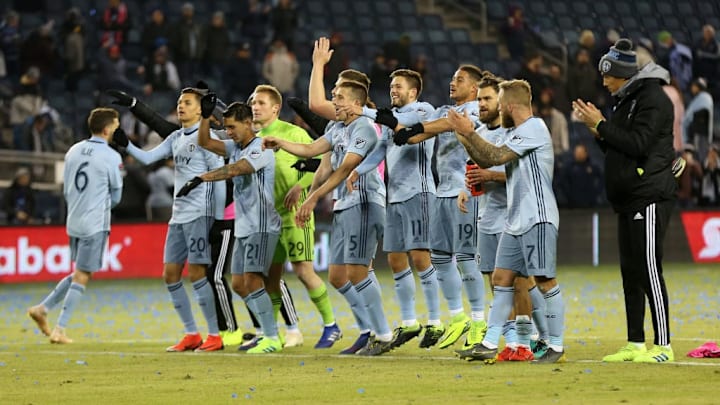 Jugadores del Sporting Kansas City celebran un título.