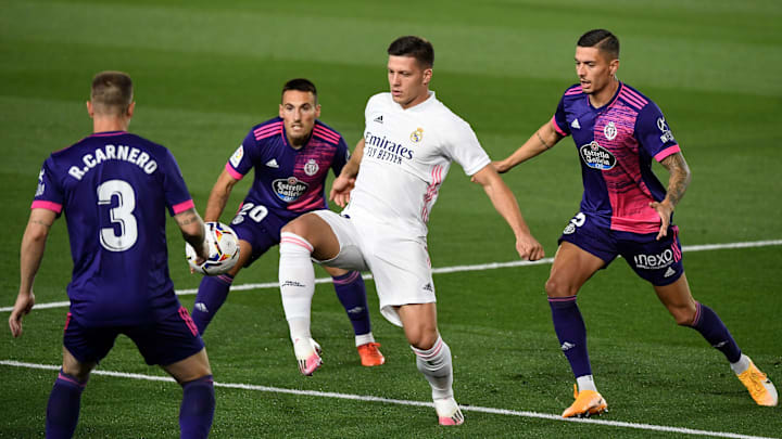 TOPSHOT-FBL-ESP-LIGA-REAL MADRID-VALLADOLID