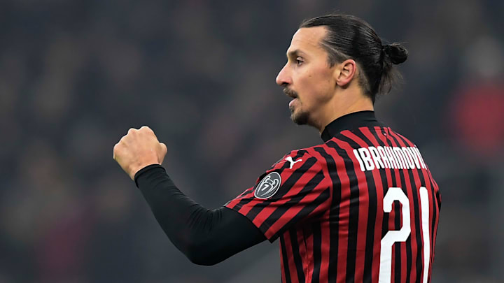 TOPSHOT-FBL-ITA-CUP-AC-MILAN-TORINO