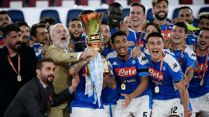 Il Napoli festeggia la vittoria della Coppa Italia