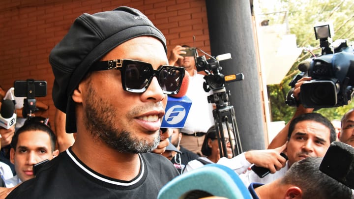 Ronaldinho y su hermano Roberto Assis llevan cinco meses detenidos por intentar ingresar a Paraguay con pasaportes falsos