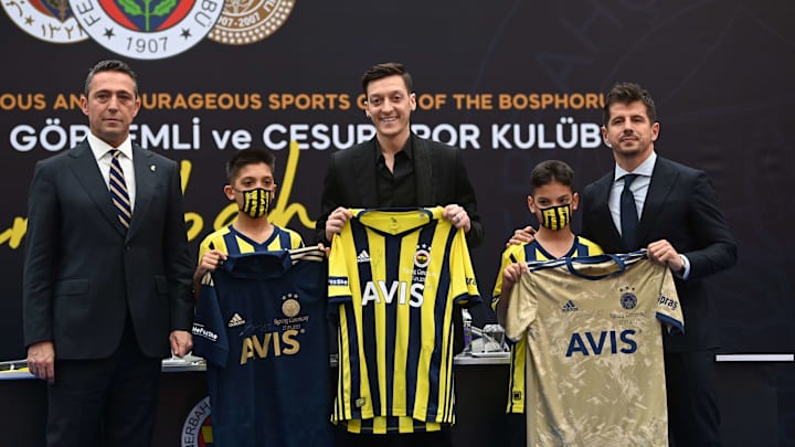 Mesut Özil'in imza töreni Mesut Özil'in imza töreni