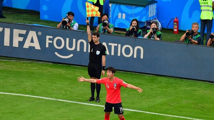 TOPSHOT-FBL-WC-2018-MATCH43-KOR-GER