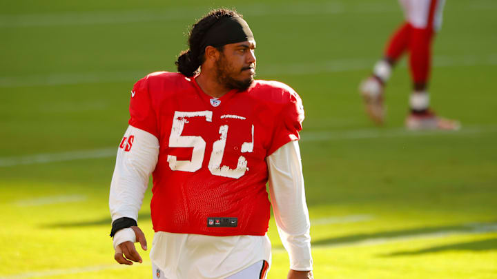Vita Vea sufrió una fractura de tobillo en el juego ante Chicago Bears