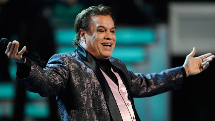 El representante de Juan Gabriel asegura que el cantante está vivo El representante de Juan Gabriel asegura que el cantante está vivo