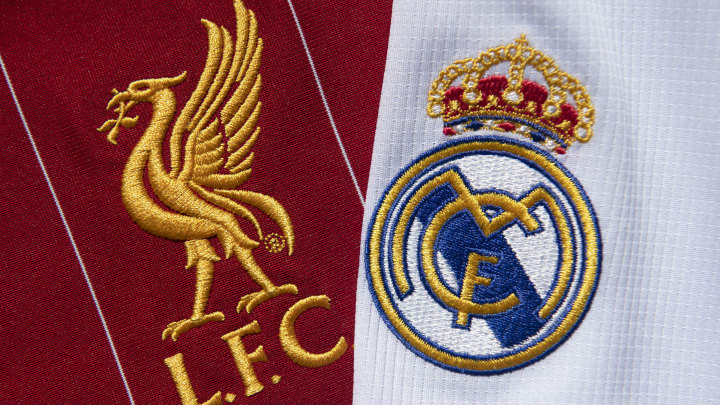Gli stemmi di Liverpool e Real Madrid