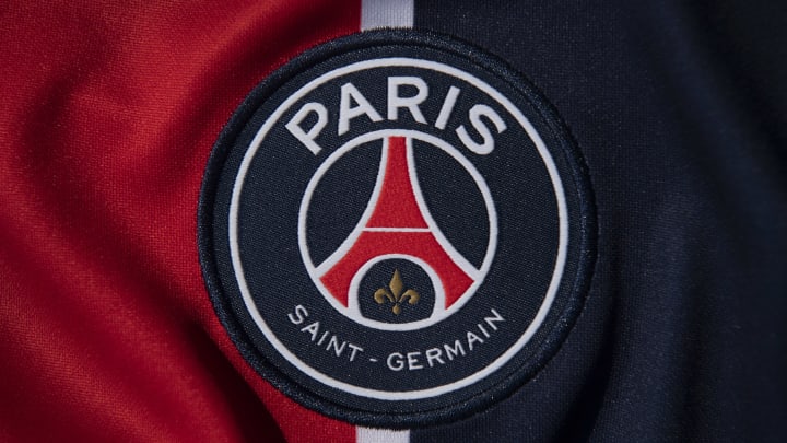 Psg Logo : Psg Paris Saint Germain Logo Vorher Und Nachher Design ...