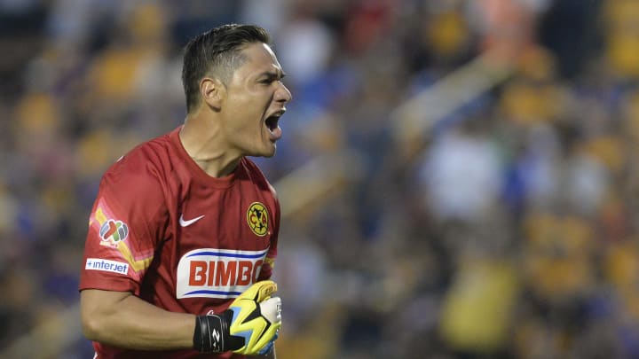 Moisés Muñoz durante el partido Tigres UANL v America - Apertura 2014 Liga MX Moisés Muñoz durante el partido Tigres UANL v America - Apertura 2014 Liga MX