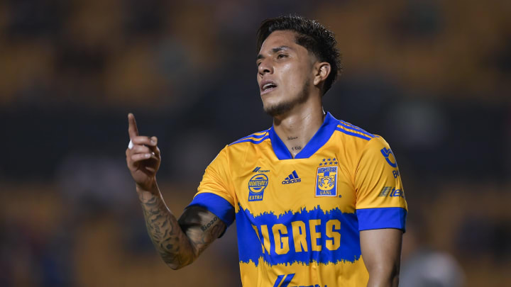 El defensa central de los Tigres quedó exhibido El defensa central de los Tigres quedó exhibido