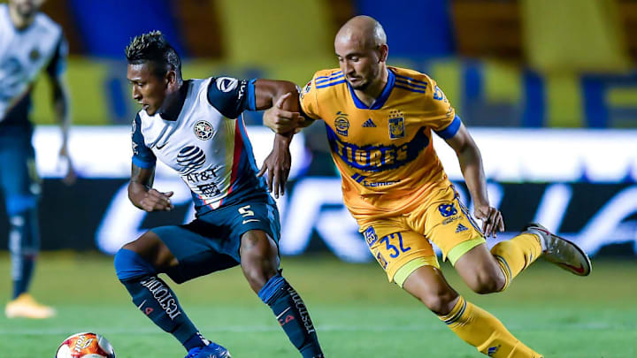 Pedro Aquino, Carlos González