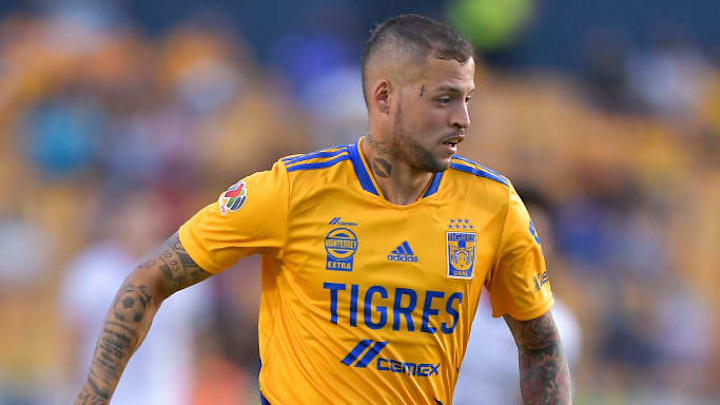 Nicolás López