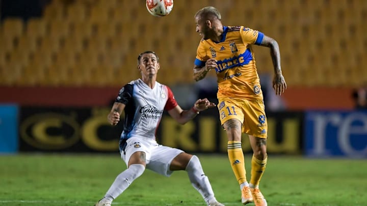 Nicolás López, Cristian Calderón