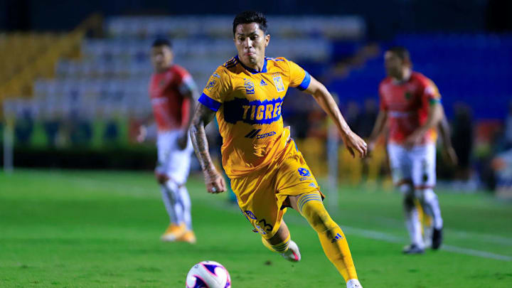 Carlos Salcedo 