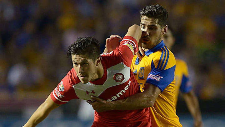 Tigres UANL v Toluca - Apertura 2015 Liga MX