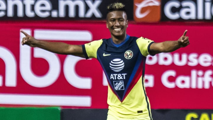 Pedro Aquino se va ganando el cariño de la afición americanista Pedro Aquino se va ganando el cariño de la afición americanista