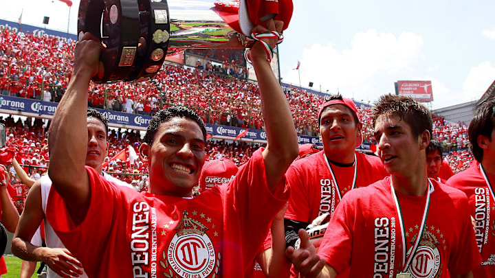 Toluca v Santos - Bicentenario 2010
