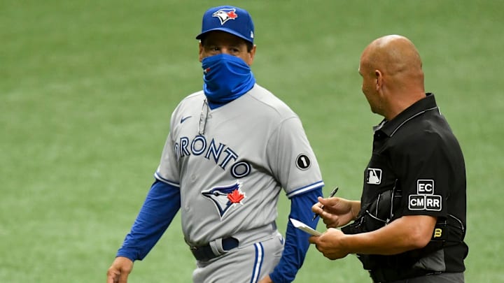 Charlie Montoyo seguirá al mando de los Azulejos de Toronto