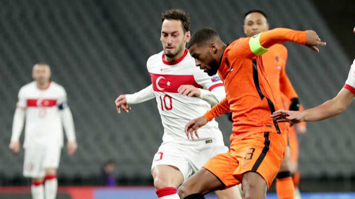 Georginio Wijnaldum, Hakan Calhanoglu,