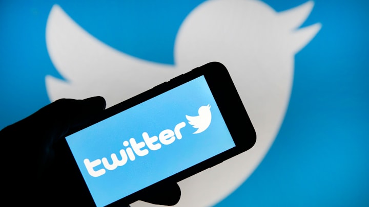 Twitter Twitter