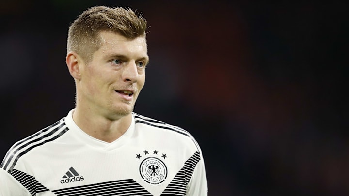 De Jong, do Barcelona e da Holanda, e Toni Kroos, do Real Madrid e da Alemanha, não pouparam críticas as Datas-FIFA: “Fantoches” 