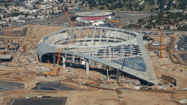 El estadio de Rams y Chargers sigue en construcción