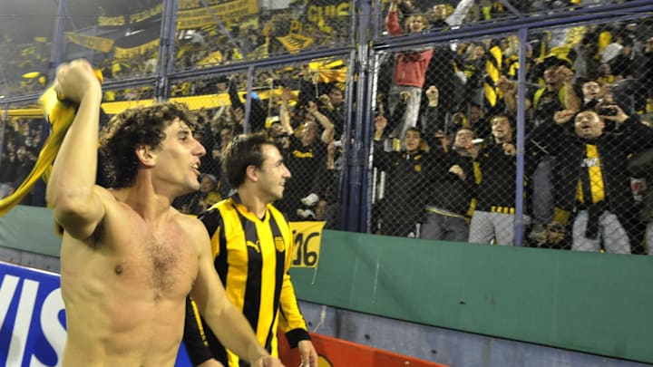Los jugadores de Peñarol en pleno festejo.