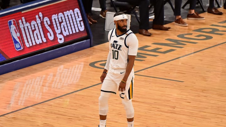 Mike Conley salió lesionado en el quinto partido