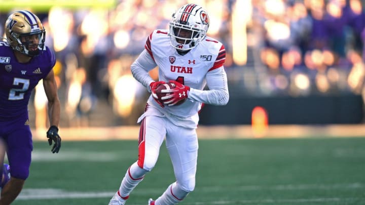 Jaylon Johnson intercepts a pass against Washington.