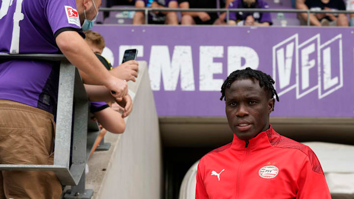 Bruma sahaya giriyor. Bruma sahaya giriyor.