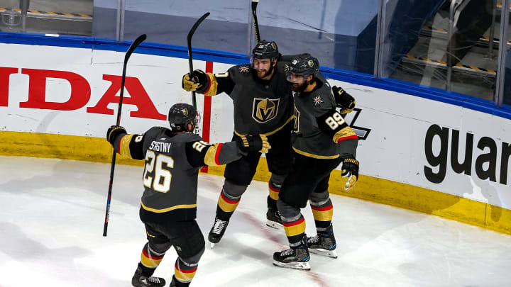 Stars vs Golden Knights Odds, Betting Lines, Predictions, Expert Picks & Over/Under for NHL Playoffs Game 1