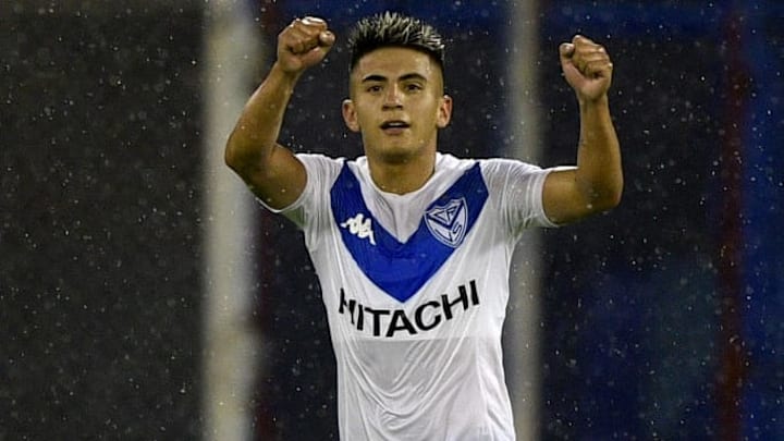 Thiago Almada en route vers United.