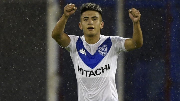 Thiago Almada est le nouveau grand talent argentin. Thiago Almada est le nouveau grand talent argentin.