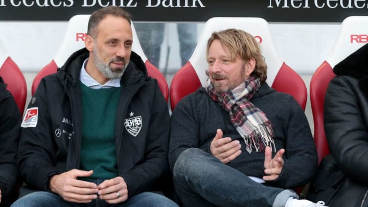 Enge Absprachen: Mislintat (re.) mit VfB-Coach Pellegrino Matarazzo