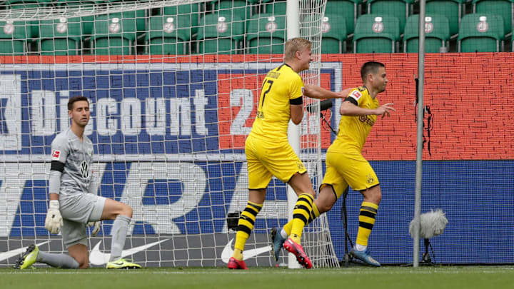 VfL Wolfsburg v Borussia Dortmund - Bundesliga