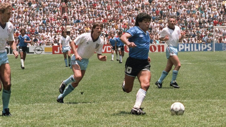 Maradona anotó ante Inglaterra el gol del Siglo