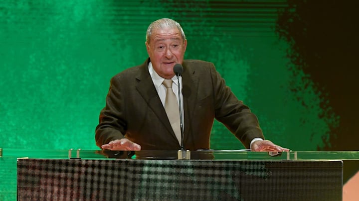 Bob Arum es uno de los hombres más ricos de la industria del boxeo, sin un sólo rasguño