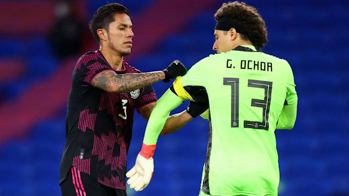 Guillermo Ochoa, Carlos Salcedo