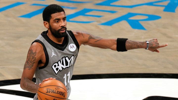 Kyrie Irving sigue apartado de los Brooklyn Nets