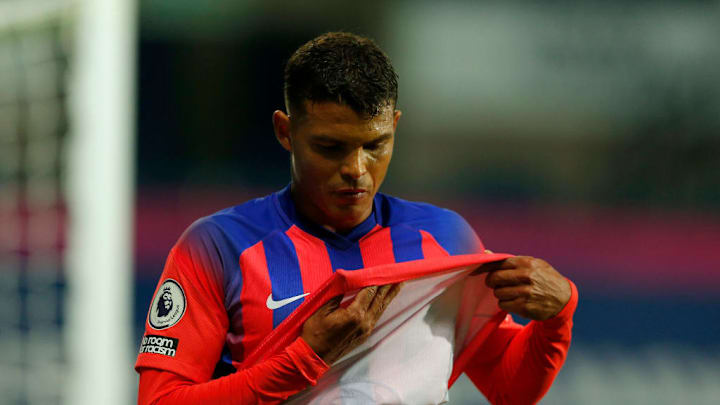 Thiago Silva Hits Out At Former Club Lionel Messi As He Discusses Psg Exit