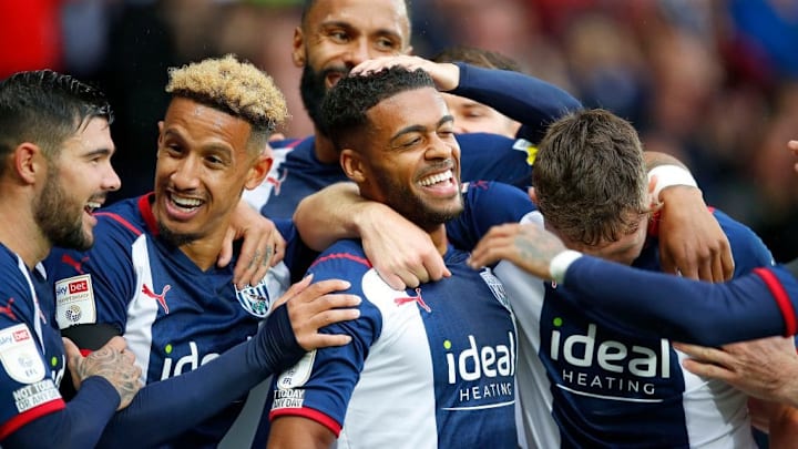 Darnell Furlong, Alex Mowatt, Callum Robinson