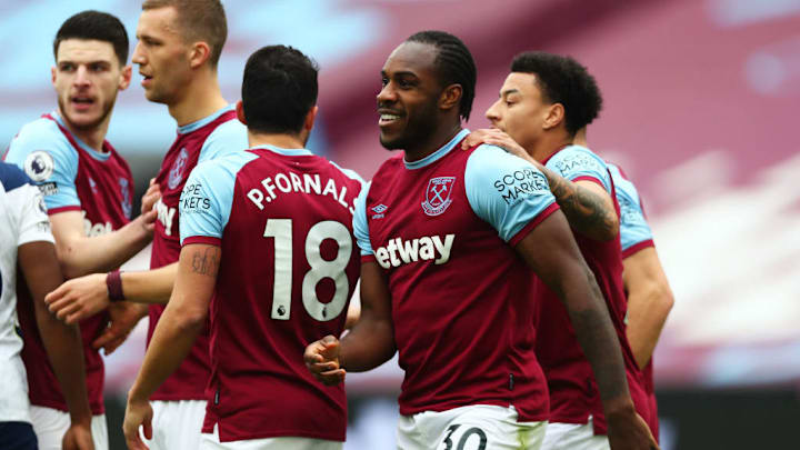 West Ham, Pré-Jogo, Futebol