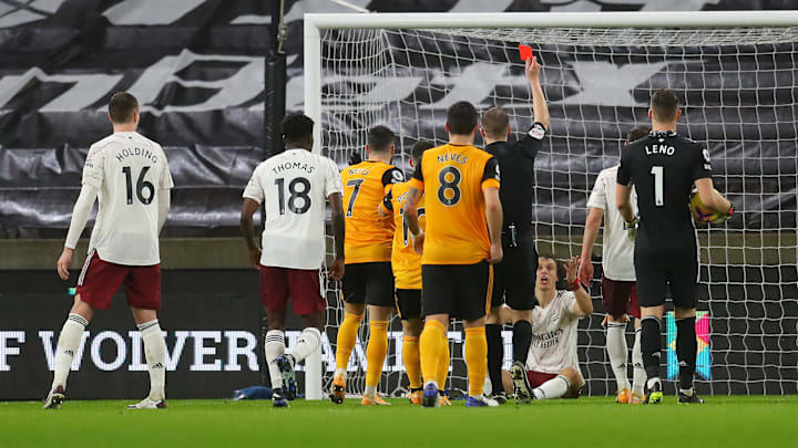 David Luiz terima kartu merah kontra Wolves