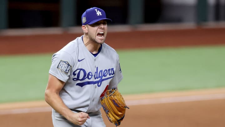 Blake Treinen lanzará con los Dodgers por dos temporadas más